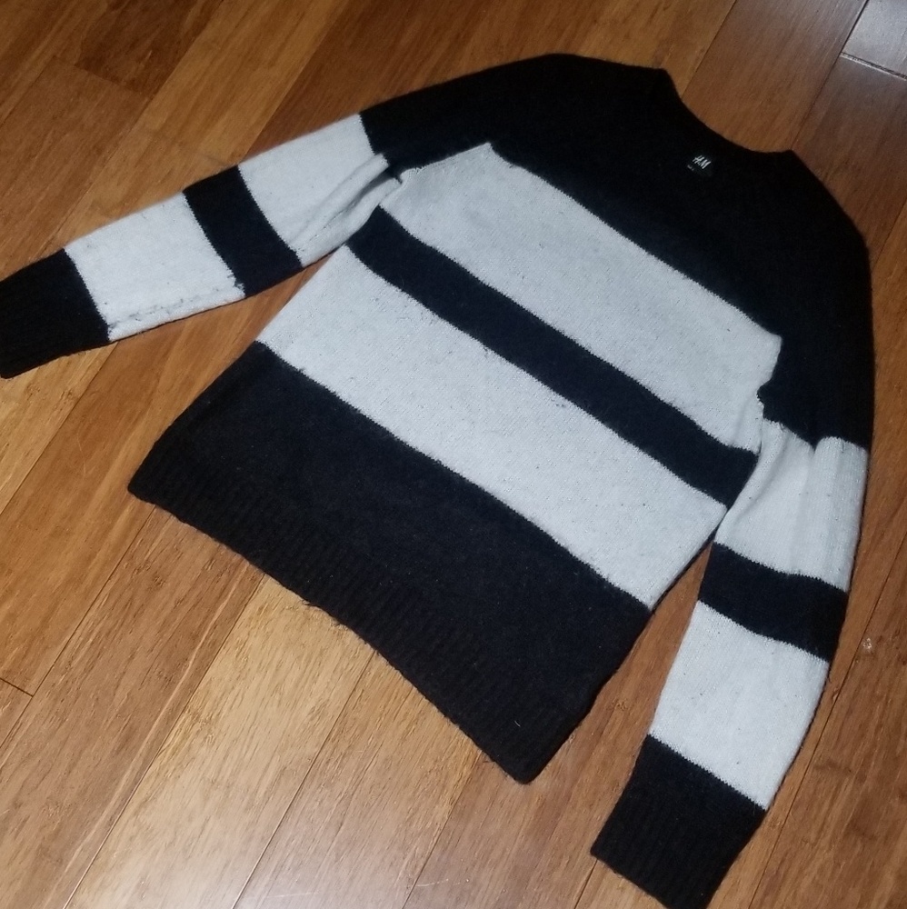 Men's H&M sweater